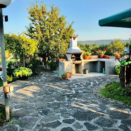 симона яз.тича Holiday home Sushina